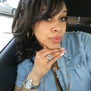 Meet your Posher, Samantha